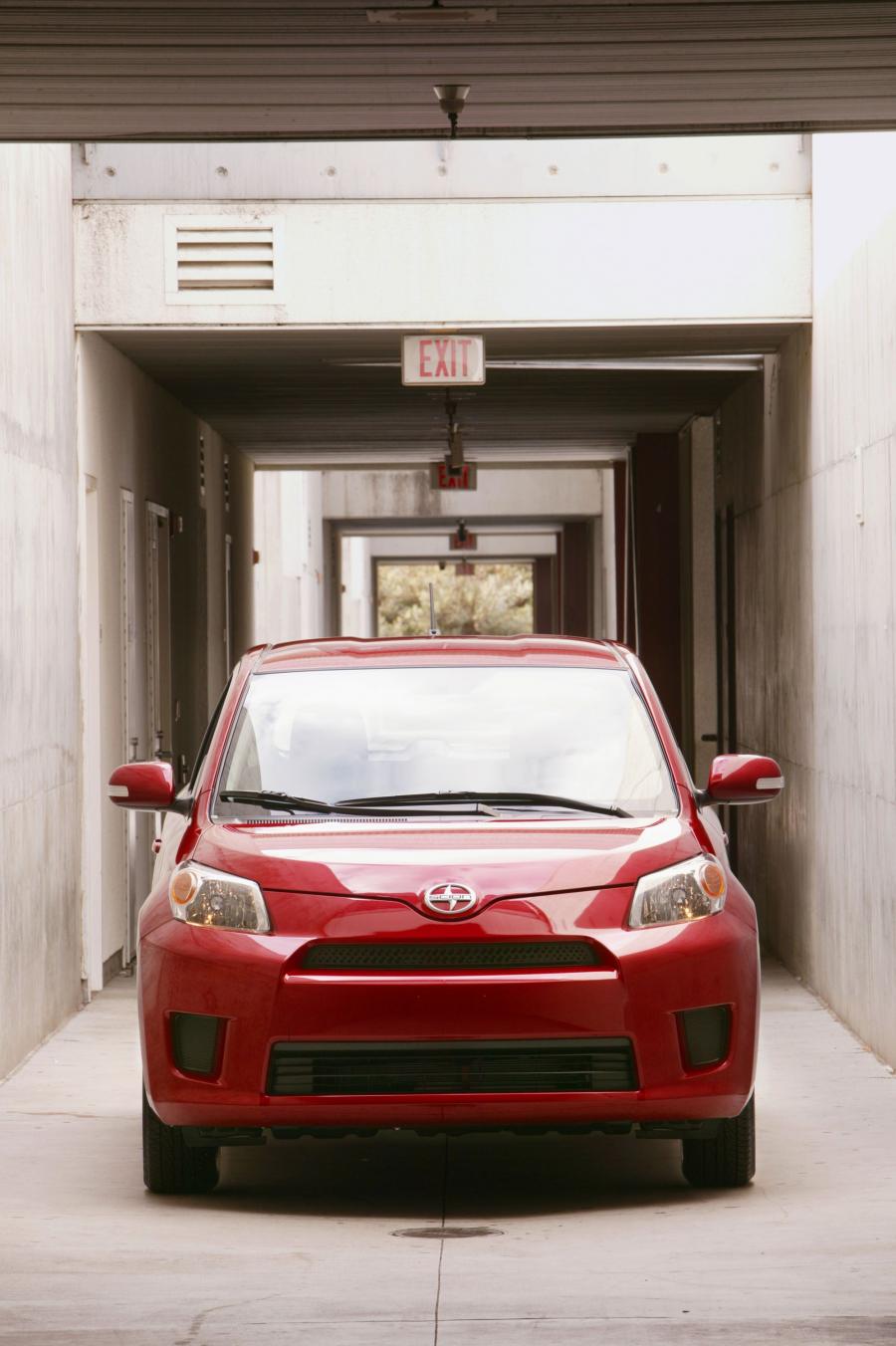  Scion xD 2007 года  (фото 92 из 113)